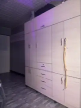 Sam Thompsoon  online show from 11.15.25