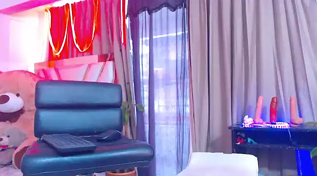 Snapshot of Hotgiirl_1 chatting on 03.21.25 Hotgiirl 1 online show from 03.21.25