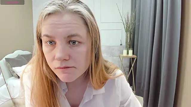 Snapshot of JadeSoft chatting on 01.22.25 JadeSoft online show from 01.22.25