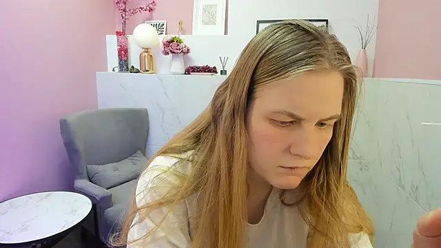 Snapshot of JadeSoft chatting on 03.16.25 JadeSoft online show from 03.16.25