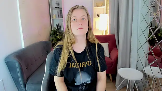 Snapshot of JadeSoft chatting on 10.26.25 JadeSoft online show from 10.26.25