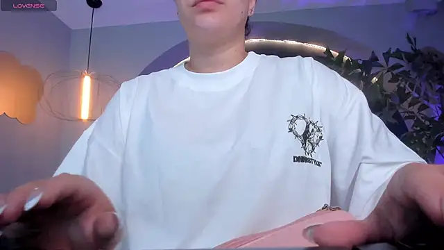 MartinnaBonnet online show from 02.07.25