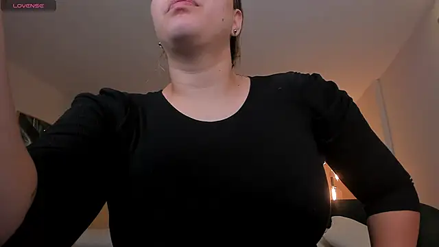 MartinnaBonnet online show from 02.11.25