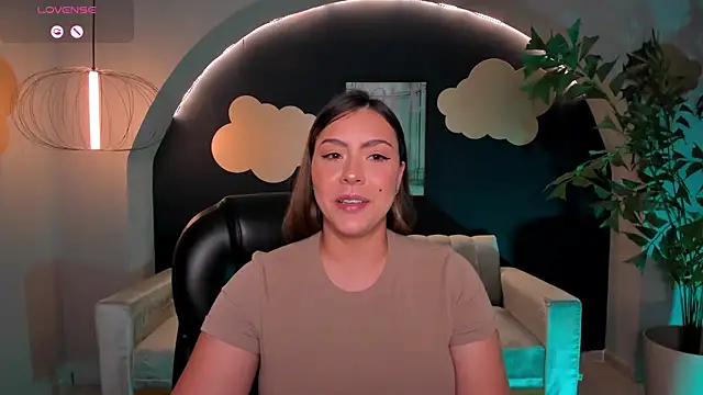 MartinnaBonnet online show from 03.10.25