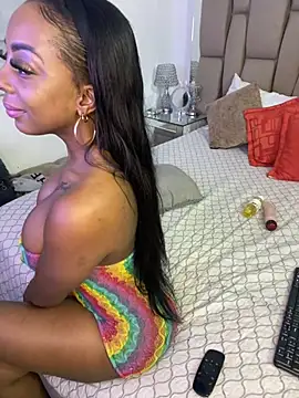 Snapshot of Amber_Parker chatting on 01.20.25 Amber Parker online show from 01.20.25