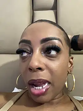 Snapshot of Amber_Parker chatting on 03.14.25 Amber Parker online show from 03.14.25