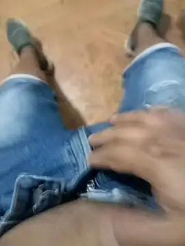 Snapshot of Vulckano43 chatting on 03.02.25 Vulckano43 online show from 03.02.25