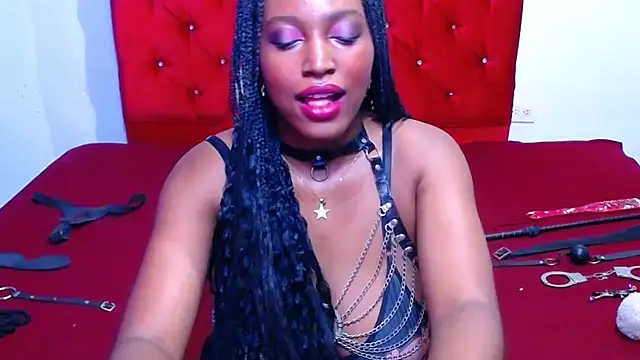 Snapshot of RubyFetish chatting on 10.19.25 RubyFetish online show from 10.19.25