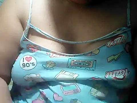 Snapshot of Sexyhorney4u chatting on 05.15.26 Sexyhorney4u online show from 05.15.26