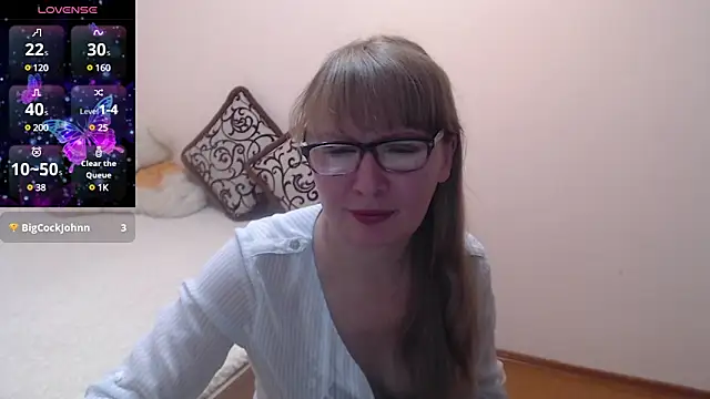 Snapshot of MargotLot chatting on 12.07.24 MargotLot online show from 12.07.24