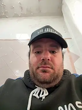 Snapshot of alex899927 chatting on 03.19.25 alex899927 online show from 03.19.25