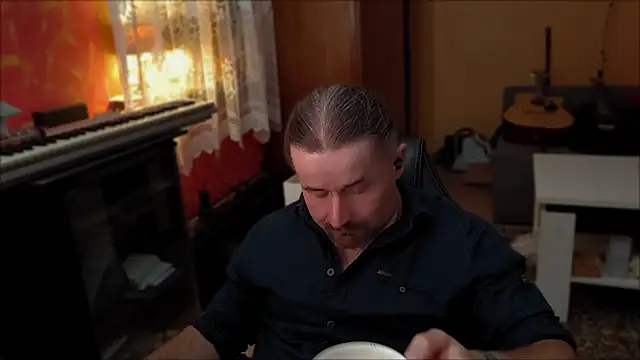 Mosiadz1975 online show from 01.31.25