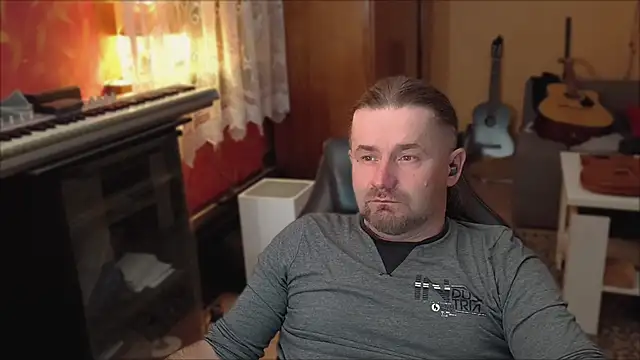 Mosiadz1975 online show from 02.20.25