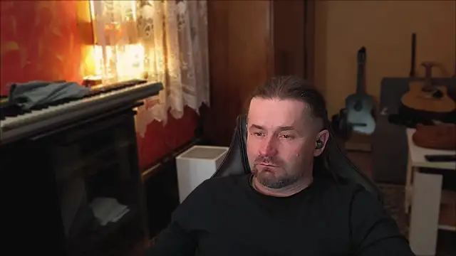 Mosiadz1975 online show from 02.22.25