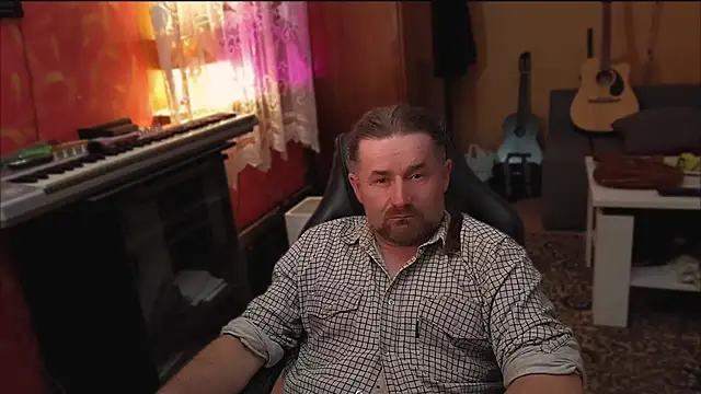 Mosiadz1975 online show from 03.13.25