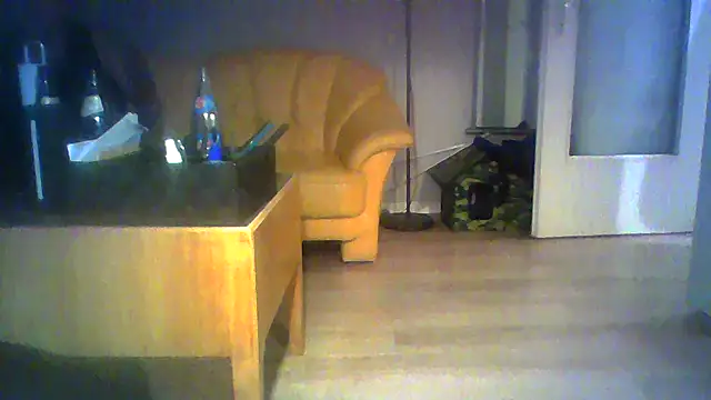 Hotwerner666 online show from 04.19.26