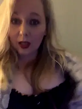 Lexisexi17 online show from 10.10.25