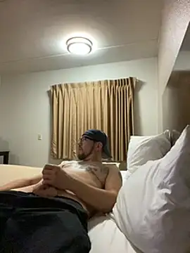 Snapshot of Tomas_Zaddy chatting on 12.15.24 Tomas Zaddy online show from 12.15.24