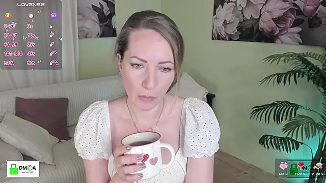 Queenymel online show from 02.21.26