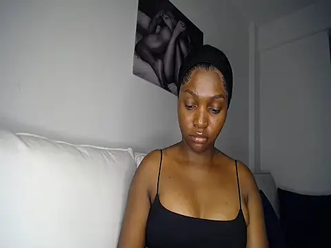 Snapshot of Pretty_Liya08 chatting on 10.07.25 Pretty Liya08 online show from 10.07.25