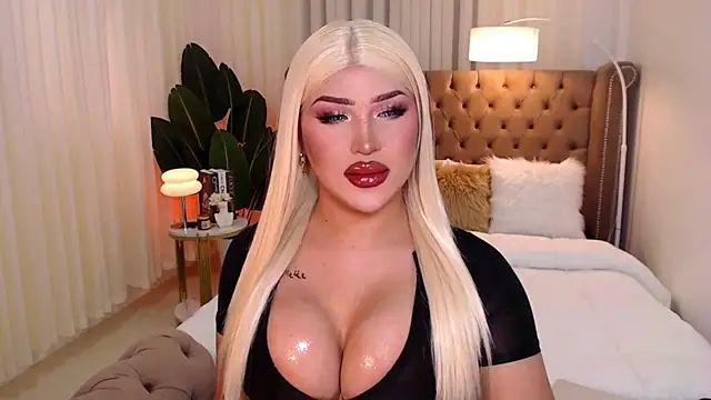 Your Majesty Tyra online show from 01.04.25