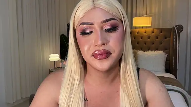 Your Majesty Tyra online show from 03.12.25