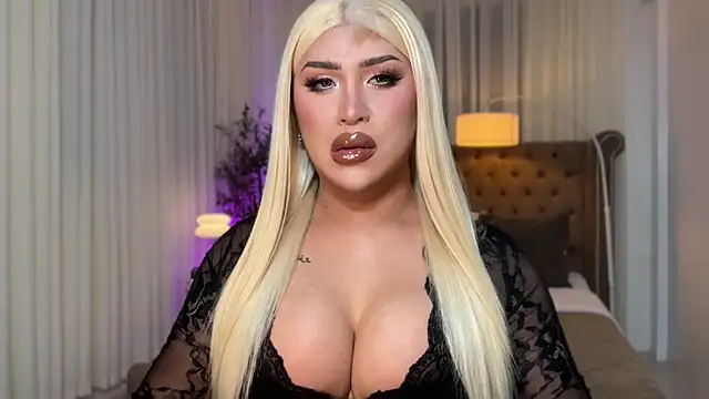 Your Majesty Tyra online show from 10.04.25