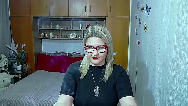 LucilleFenlys online show from 04.05.26