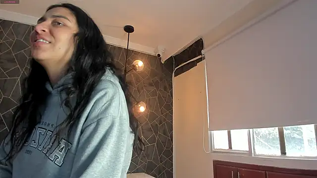 Snapshot of dayra_angels chatting on 11.10.25 dayra angels online show from 11.10.25