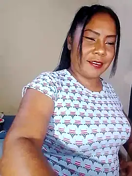 Snapshot of rosmery-navarro chatting on 09.16.25 rosmery-navarro online show from 09.16.25