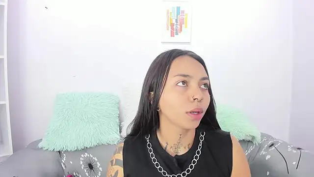 miss soffi  online show from 09.09.25