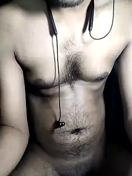 Snapshot of vampynik chatting on 09.13.25 vampynik online show from 09.13.25