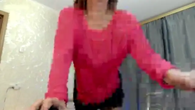 Snapshot of elenaza chatting on 11.06.25 elenaza online show from 11.06.25