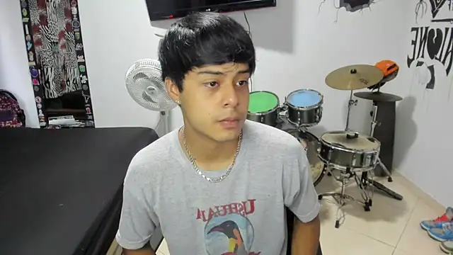 Snapshot of Zack_falcon chatting on 12.09.24 Zack falcon online show from 12.09.24