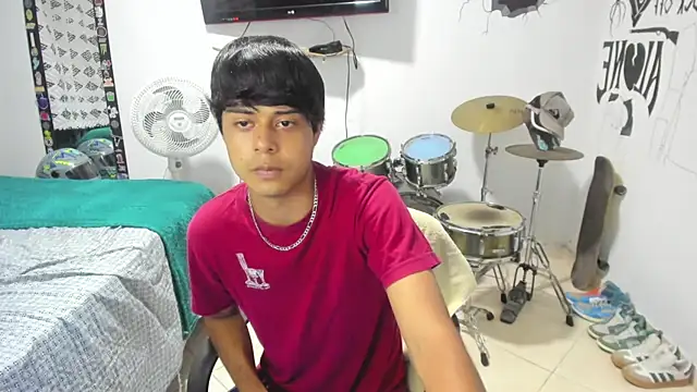 Snapshot of Zack_falcon chatting on 02.21.25 Zack falcon online show from 02.21.25