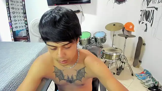 Snapshot of Zack_falcon chatting on 02.27.25 Zack falcon online show from 02.27.25