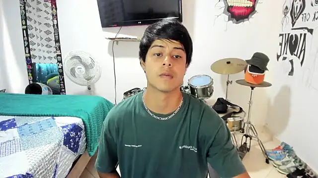 Snapshot of Zack_falcon chatting on 03.13.25 Zack falcon online show from 03.13.25