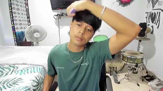 Snapshot of Zack_falcon chatting on 02.04.26 Zack falcon online show from 02.04.26