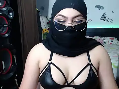 Hana    online show from 01.22.25