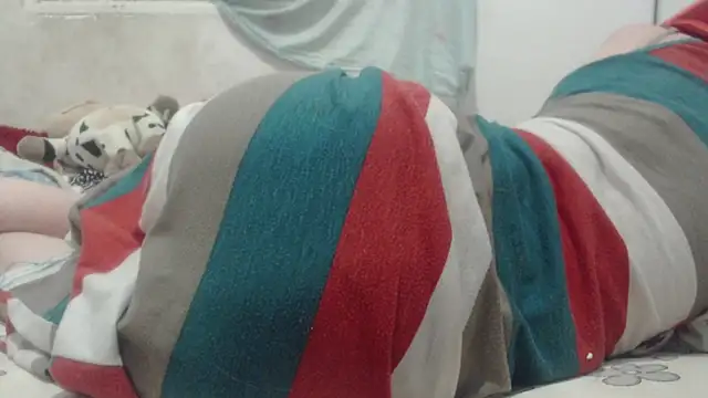 Kittywhiteass online show from 02.26.25