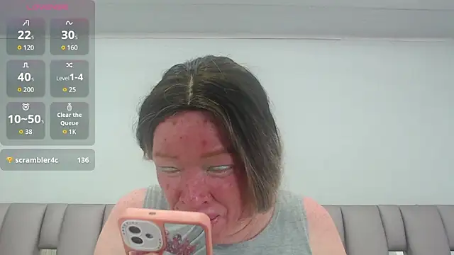 Kittywhiteass online show from 09.11.25