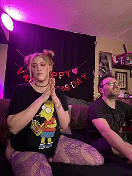 Snapshot of Mallorykoxx69 chatting on 02.15.25 Mallorykoxx69 online show from 02.15.25