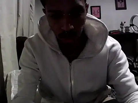 Snapshot of DarkSlim666 chatting on 06.18.26 DarkSlim666 online show from 06.18.26