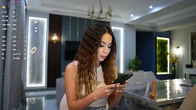 Snapshot of angel_luisa chatting on 02.24.25 angel luisa online show from 02.24.25