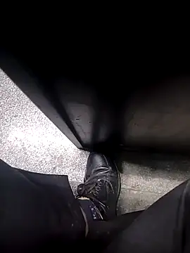 Snapshot of witchhunter1 chatting on 10.06.25 witchhunter1 online show from 10.06.25