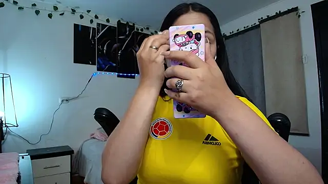 yesie hot online show from 06.18.26