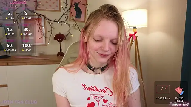 Snapshot of evangel1ne chatting on 01.16.25 evangel1ne online show from 01.16.25