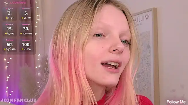 Snapshot of evangel1ne chatting on 02.06.25 evangel1ne online show from 02.06.25