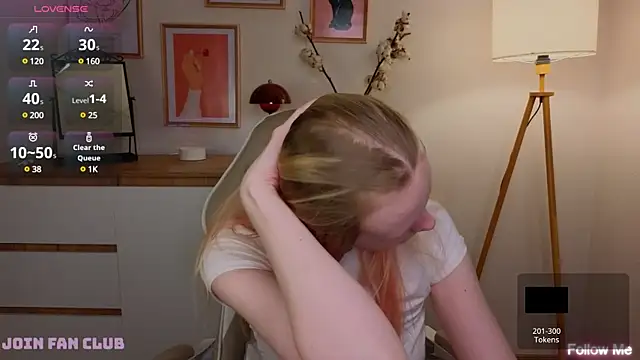 Snapshot of evangel1ne chatting on 02.22.25 evangel1ne online show from 02.22.25