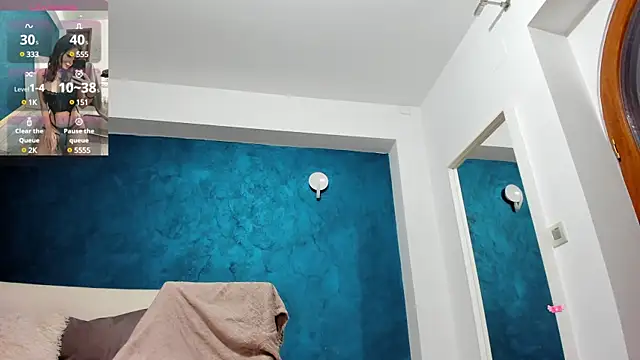 Snapshot of Anna_Lewis chatting on 01.18.25 Anna Lewis online show from 01.18.25